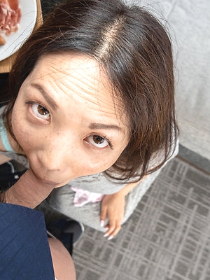 Creampieing hairy MILF Midori Minami in POV Style